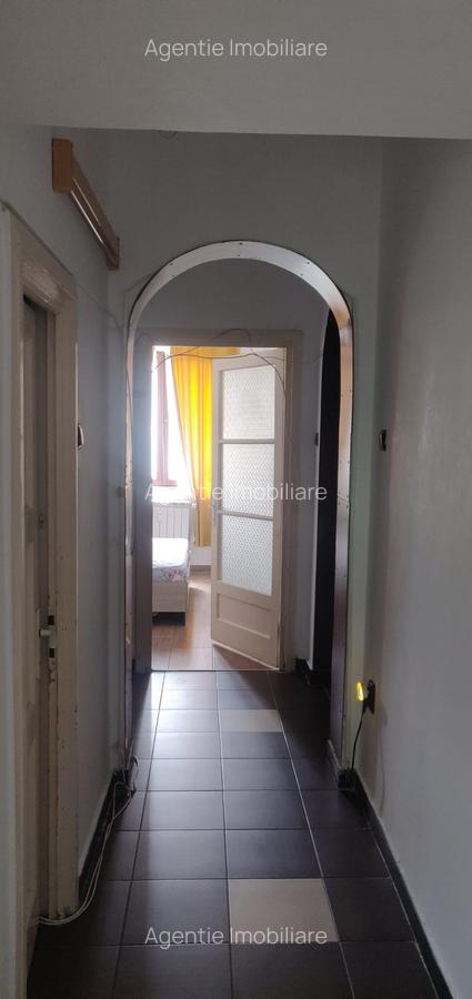 2 camere, pt investitie sau locuit, Metrou Piata Muncii, Bld Basarabia nr 88 - 3