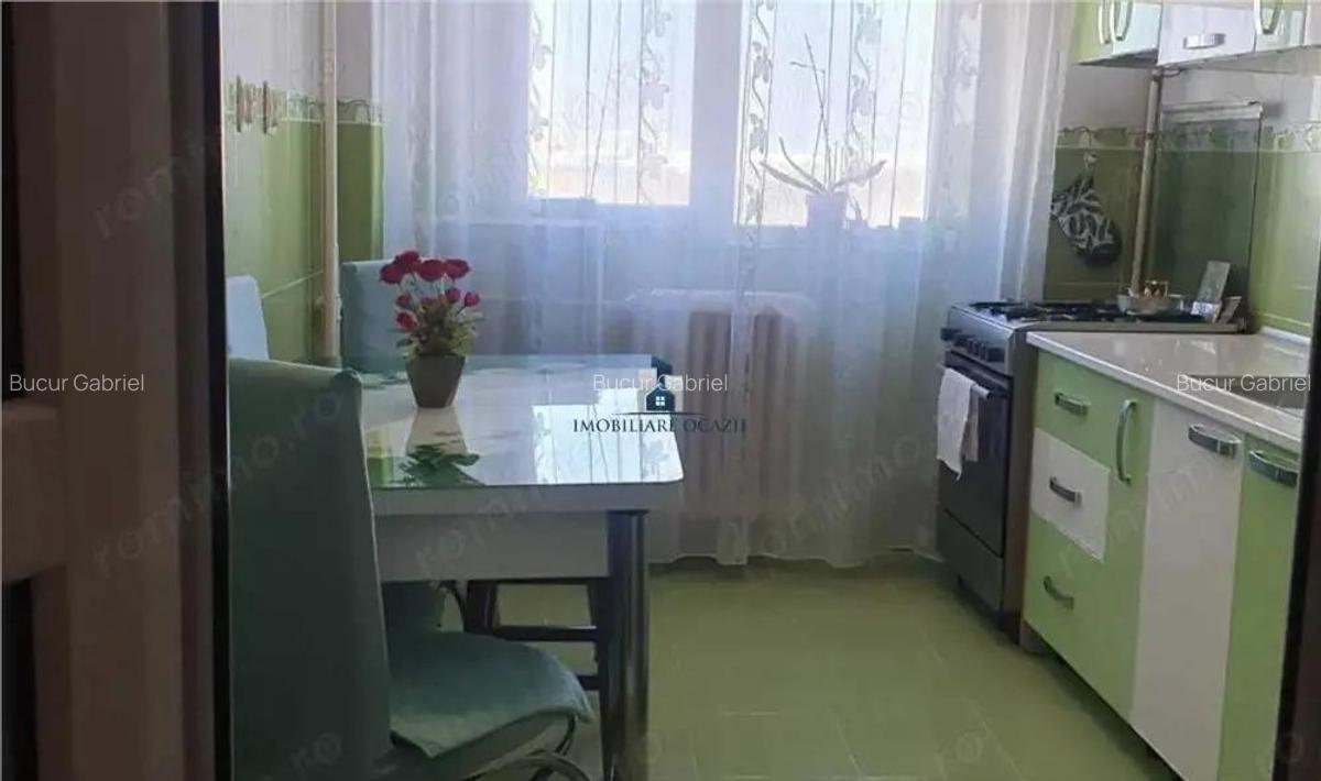 Vanzare Apartament 4 Camere Semidecomandat Sos.Oltenitei - 3