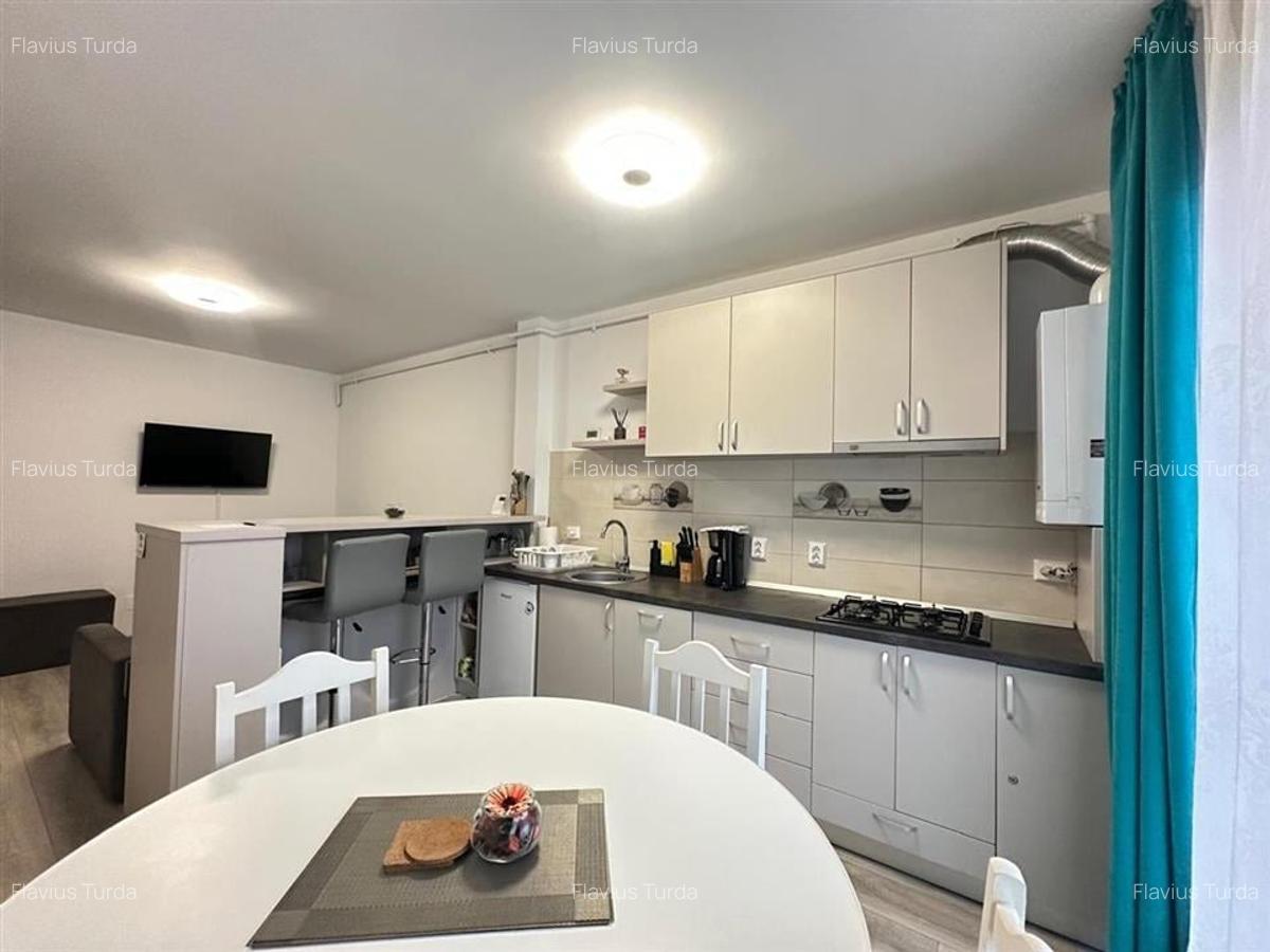 Apartament 2 camere balcon loc de parcare zona Centrala - 7