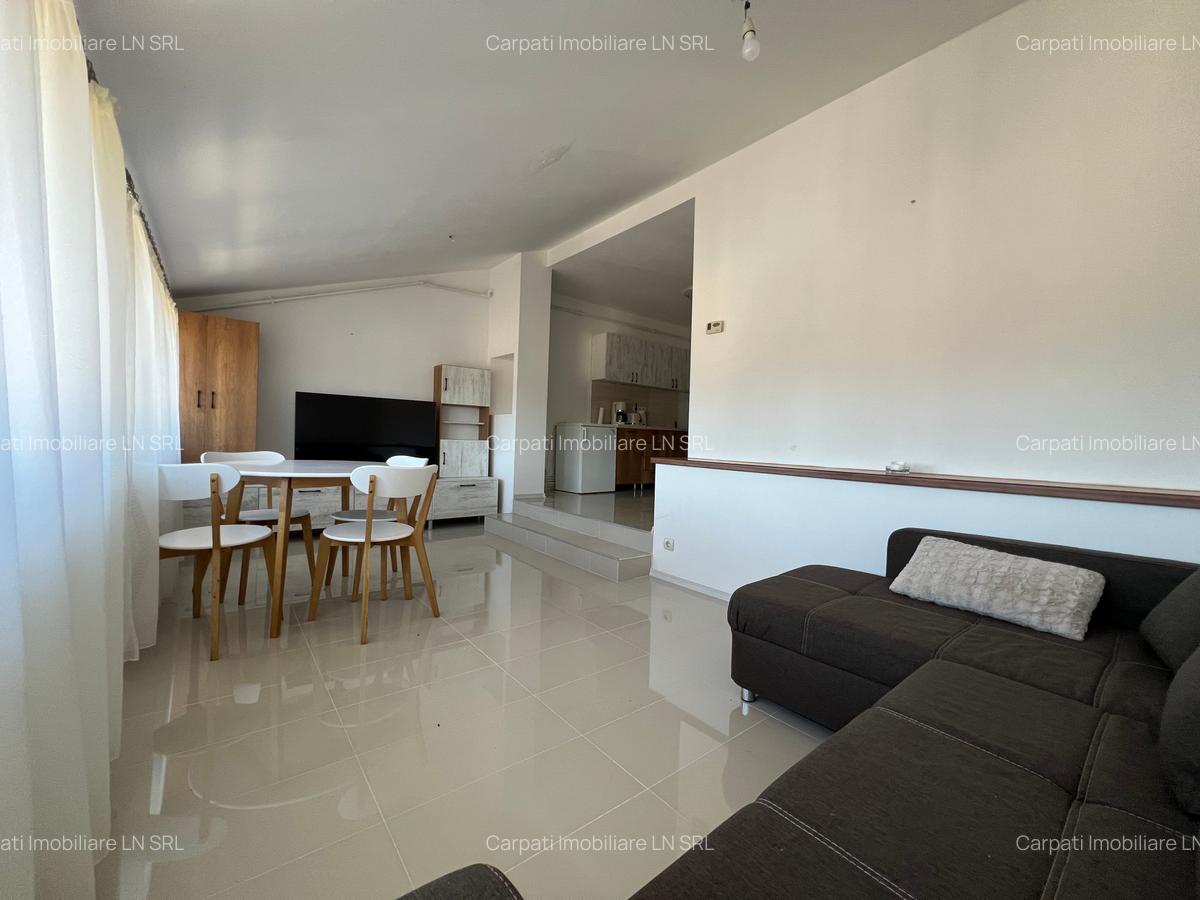 Apartament cu 6 camere decomandat, mobilat în Poiana Brașov - 3