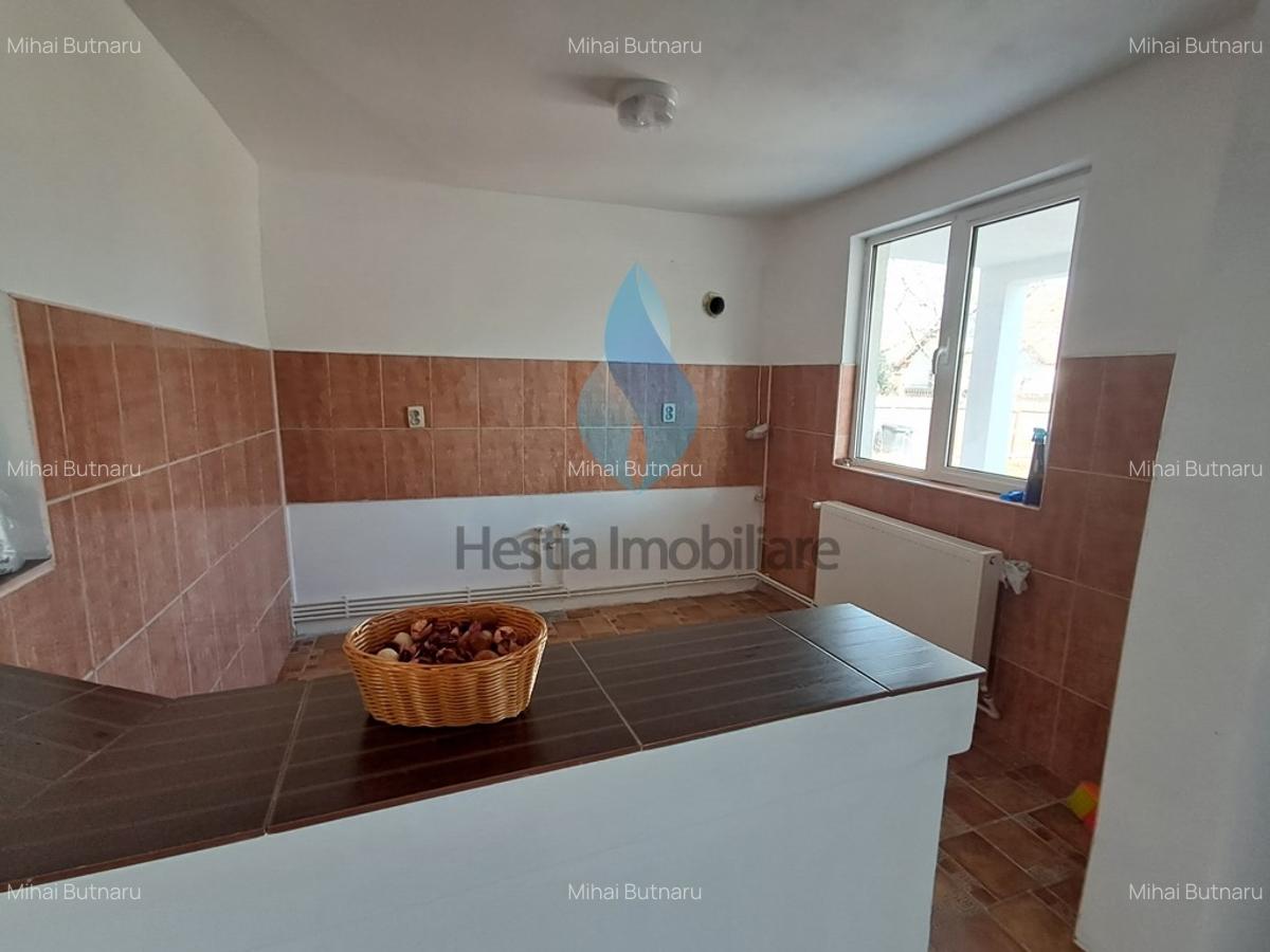 Casa cu cinci camere, beci si garaj, Lunca Cetatuii. - 4
