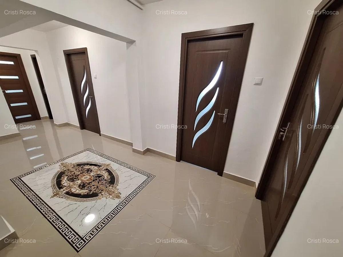APARTAMENT SPAȚIOS CU 3 CAMERE, VEDERE PANORAMICĂ - ZONA GARA-ABATOR - 2