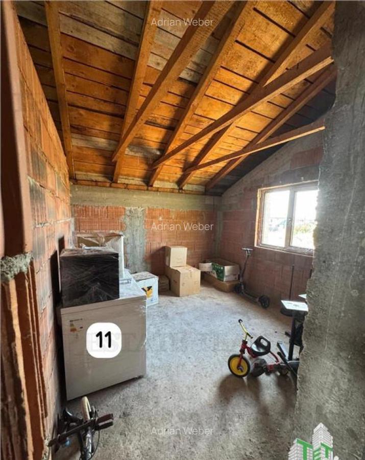 Vila duplex 4 camere 100mp, la rosu, cu toate utilitatile, 2 - 11