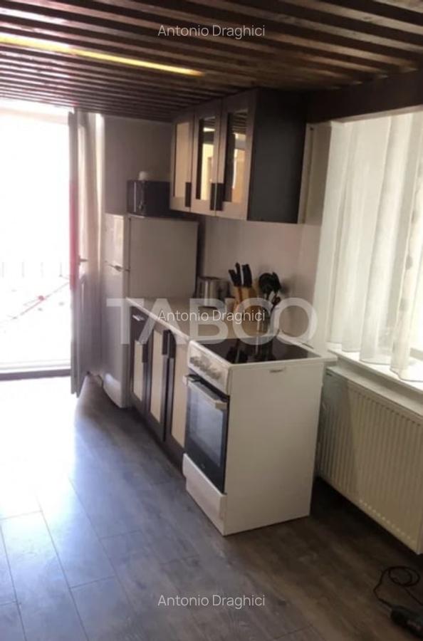 Apartament cu 3 camere decomandat, mobilat în Central - 2