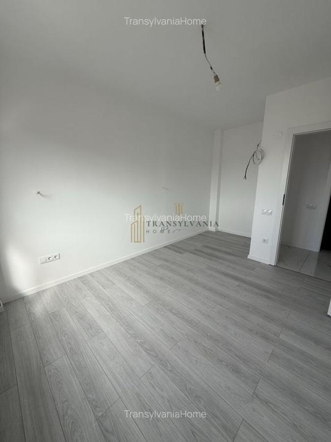 Apartament 2 camere, decomandat - 2