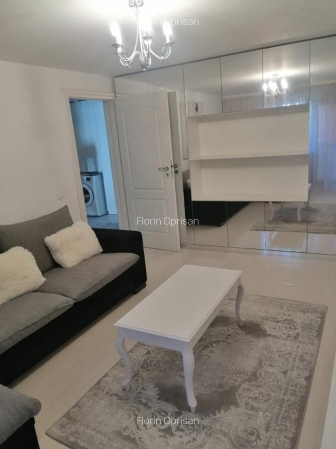 Apartament de vanare ,Bd Independentei , 2 camere ,etaj 2 din 3 - 3
