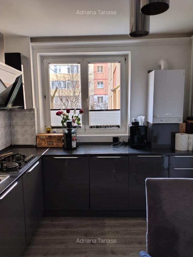 Apartament cu 3 camere decomandat în Astra - 15
