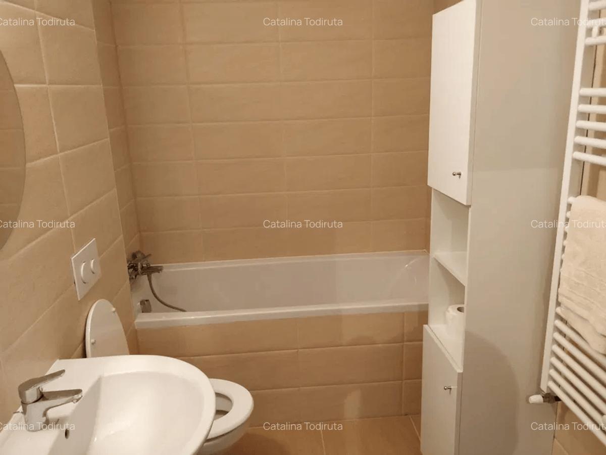 Apartament cu 2 camere decomandat în Tractorul - 6