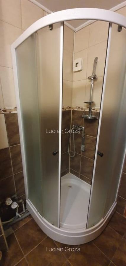 Apartament cu 4 camere semidecomandat în Crângași - 12