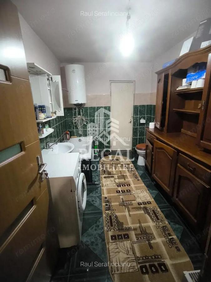 Casa de vanzare cu 5 camere in Frontul 2-Teliucul Inferior - 4