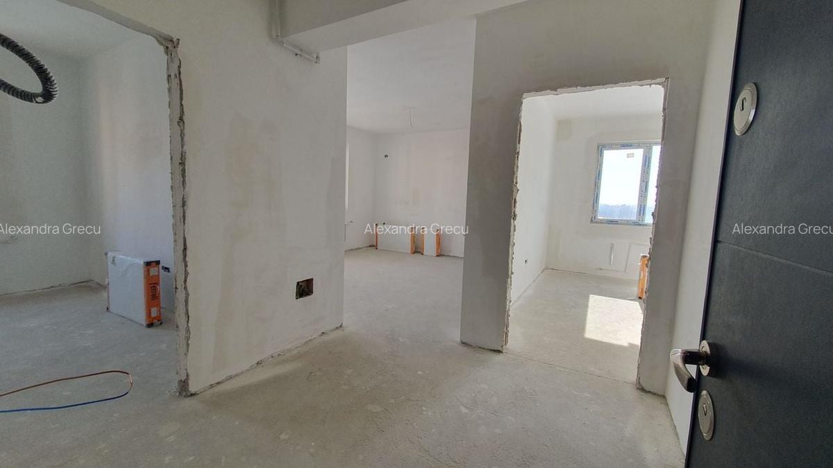 Apartament cu 3 camere decomandat în Apărătorii Patriei - 1