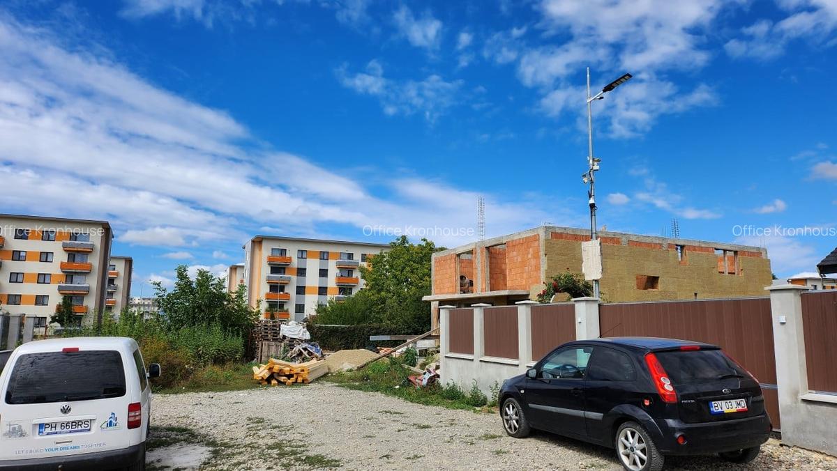 Apartament cu 3 camere în Tractorul - 18