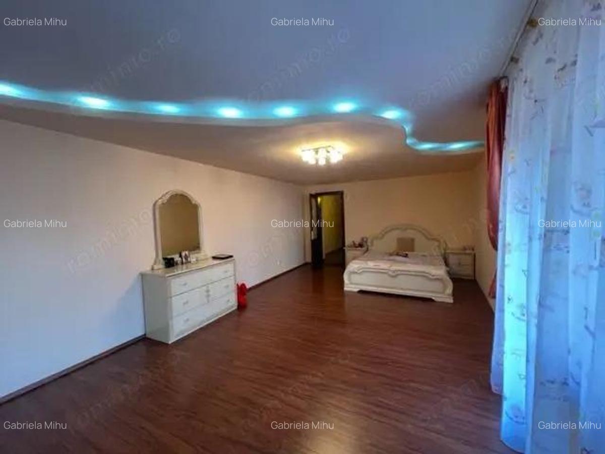 Casa moderna P+1E+M Lugoj 511mp - 16