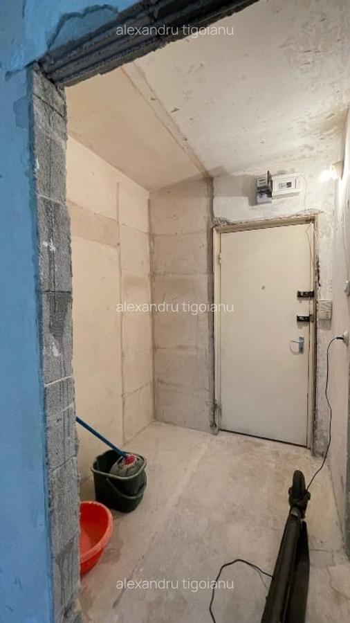 Garsoniera decomandata Favorit, la rosu, direct proprietar, 3 min metrou - 3