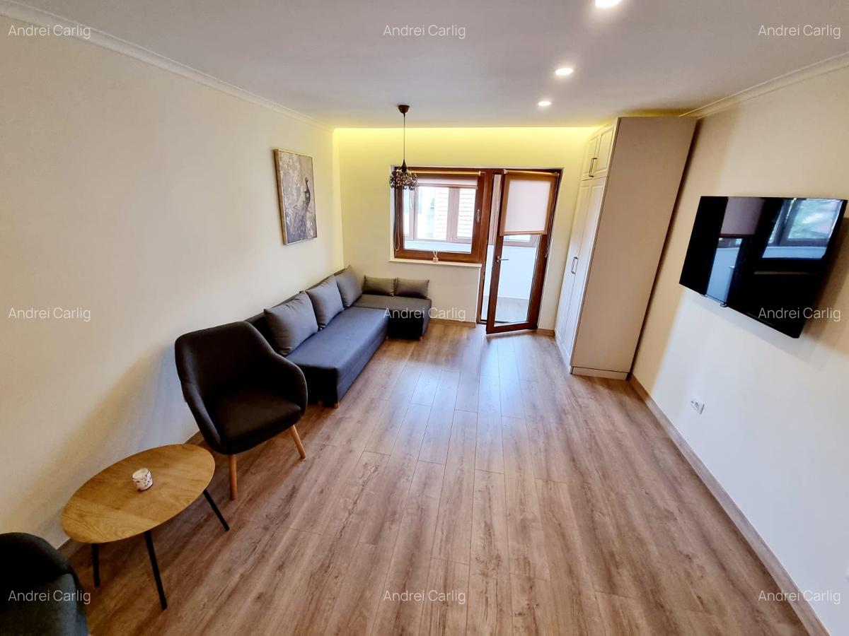 Apartament 3 camere decomandat, 2 bai, Centru, renovat - 1