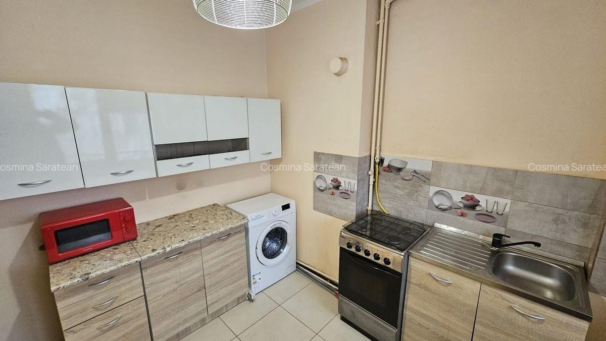 0 % comision, 2 camere, 44 mp, etajul 3,  strada Horea- Centru - 5