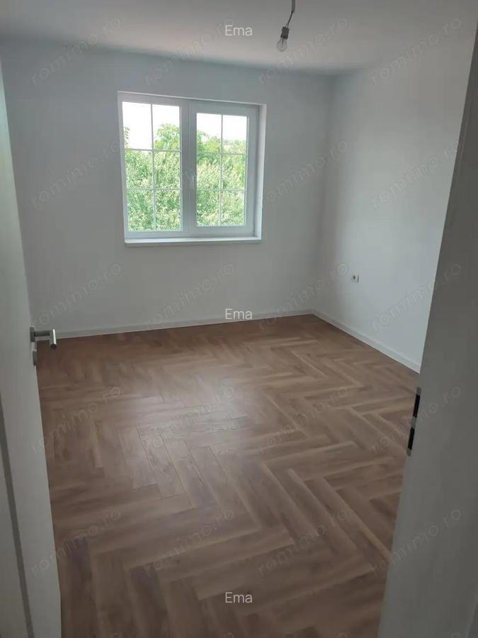 Duplex 4 camere in localitatea Sag - 6