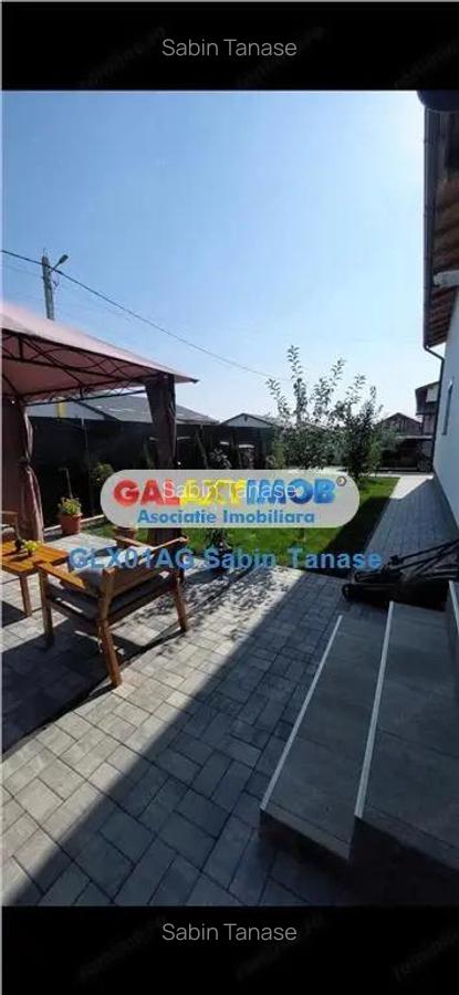 De vanzare vila P+E finisata 180 mp utili GEAMANA -BRADU - 2