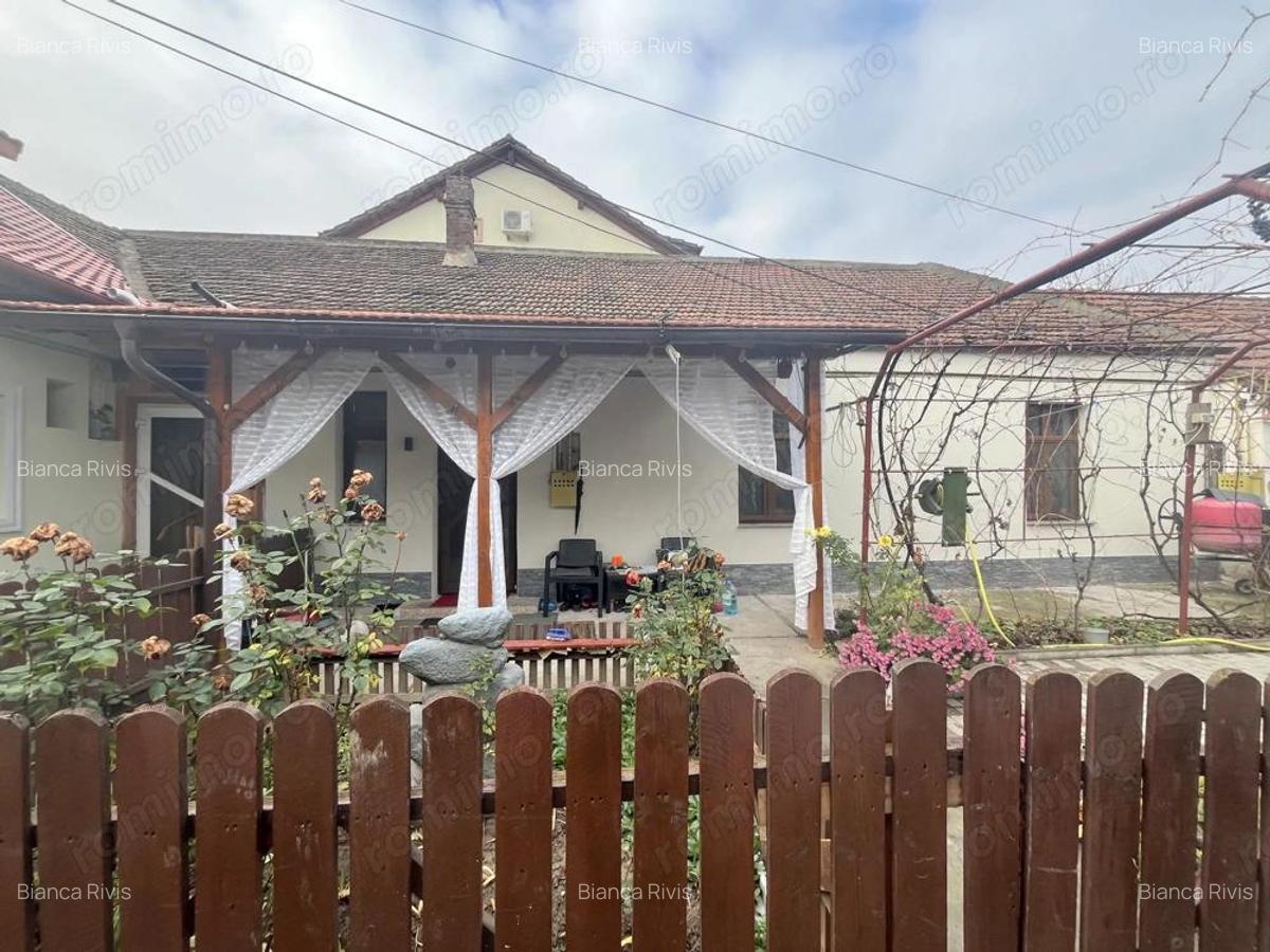 Casa cu 3 camere, curte comuna, zona Mehala - 19