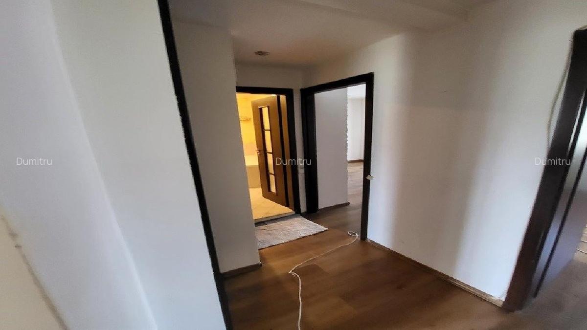 DRISTOR METROU, Apartament cu 3 camere decomandate - 90 mp- etaj 4/4, Strad - 5