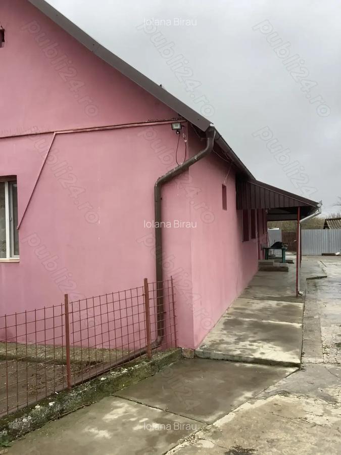 Casa de vanzare in satul Vinatori, comuna Mi?ca, jud. Arad. - 1