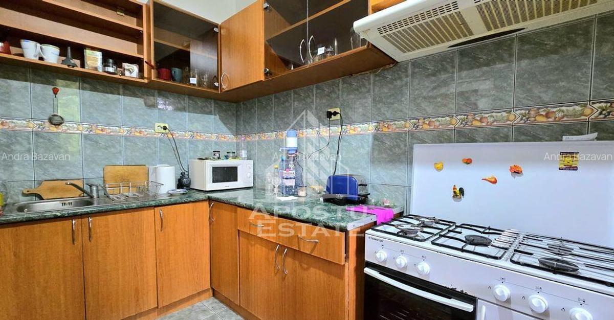 Apartament cu 4 camere, cladire istorica, zona centrala - 10