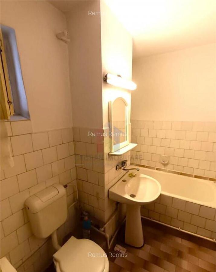 2 camere etaj 2, confort 1 decomandat, Spatios, Calarasilor - 8 2 camere etaj 2, confort 1 decomandat, Spatios, Calarasilor - 8