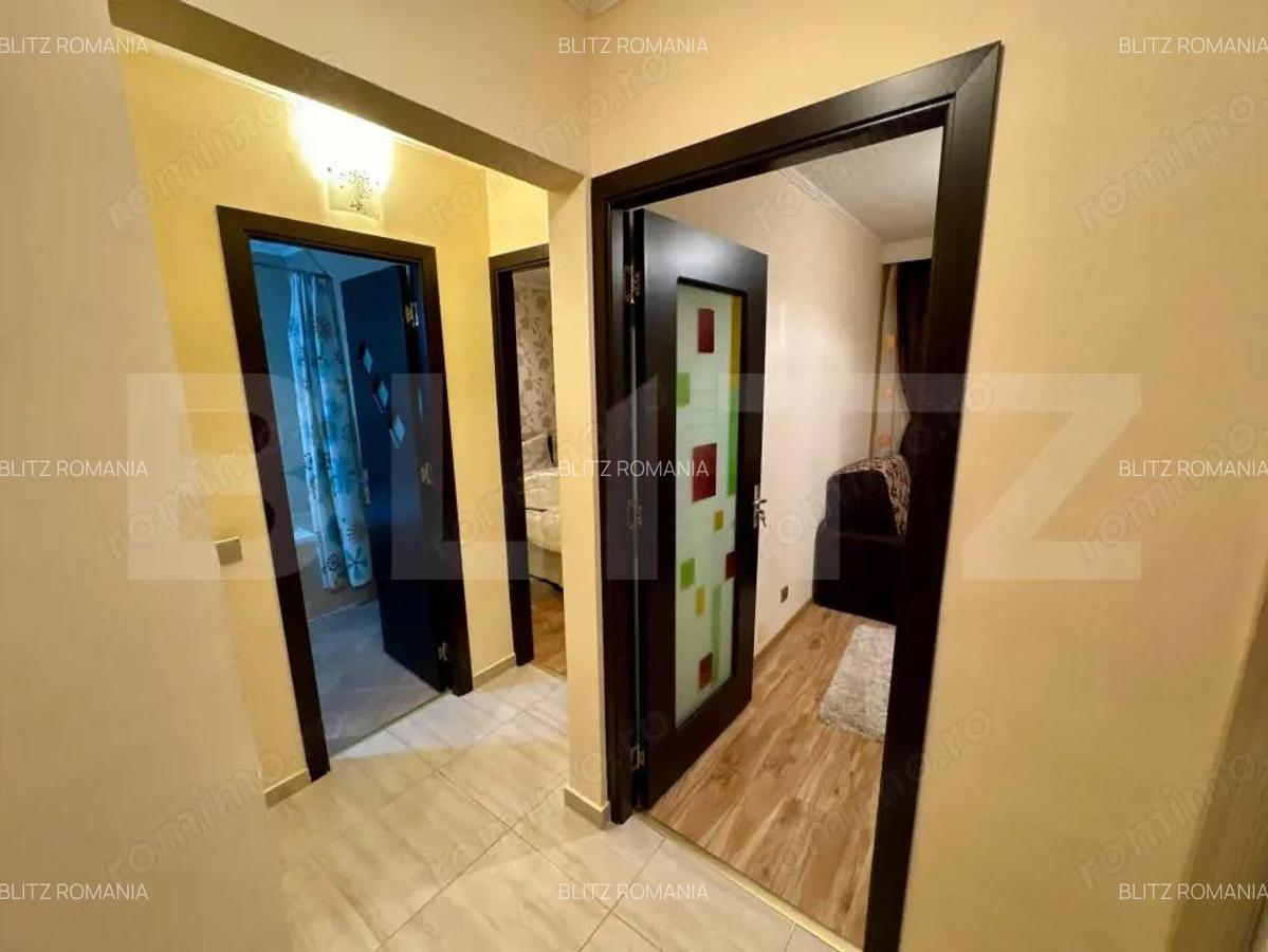 Apartament de vanzare, 3 camere, 55.32 mp - zona Decebal - 7