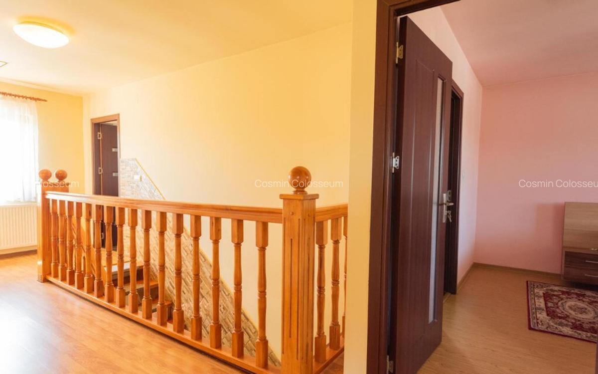 Casa deosebita in zona centrala Sanpetru teren generos! - 13