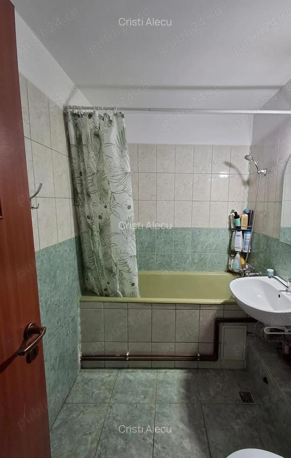 Pitesti, apartament 3 camere, decomandat - 4
