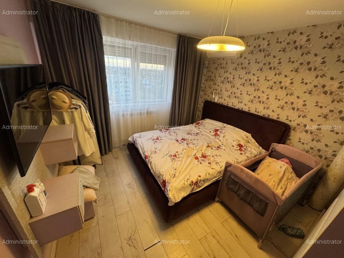 Apartament 3 camere zona Km 4 5 - 3