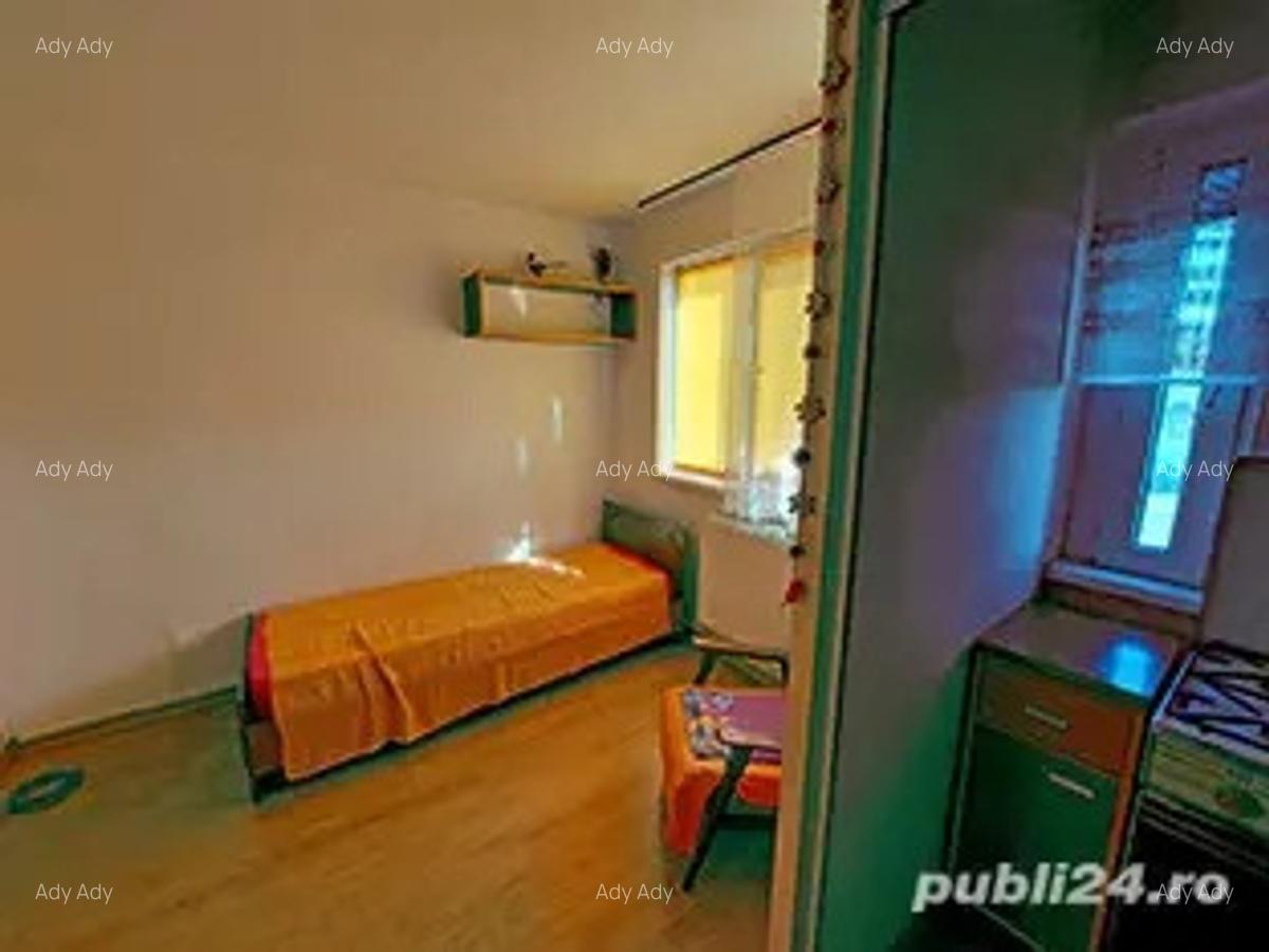 Agent Cristi SRL ofer cu 125 EURO, 1 camera separata intr un ap. de 4 camere total separate, ba - 1