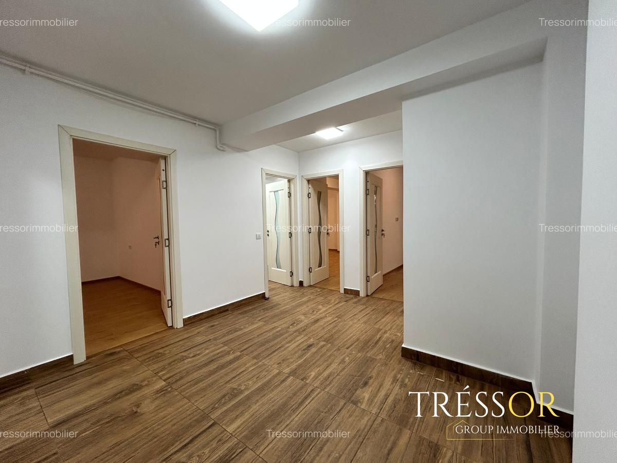 3 camere decomandat, bloc nou, etaj 1, zona Universitate Campus - 8