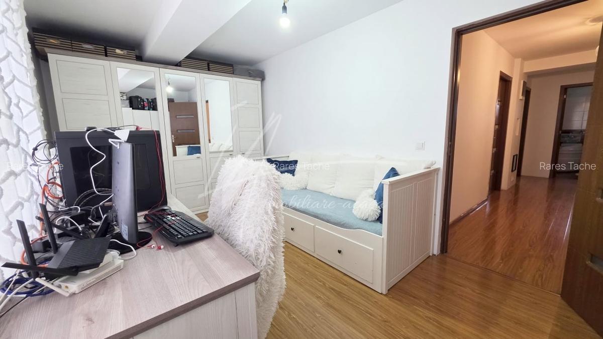 Stil, confort si liniste - casa perfecta pentru familia ta - 12