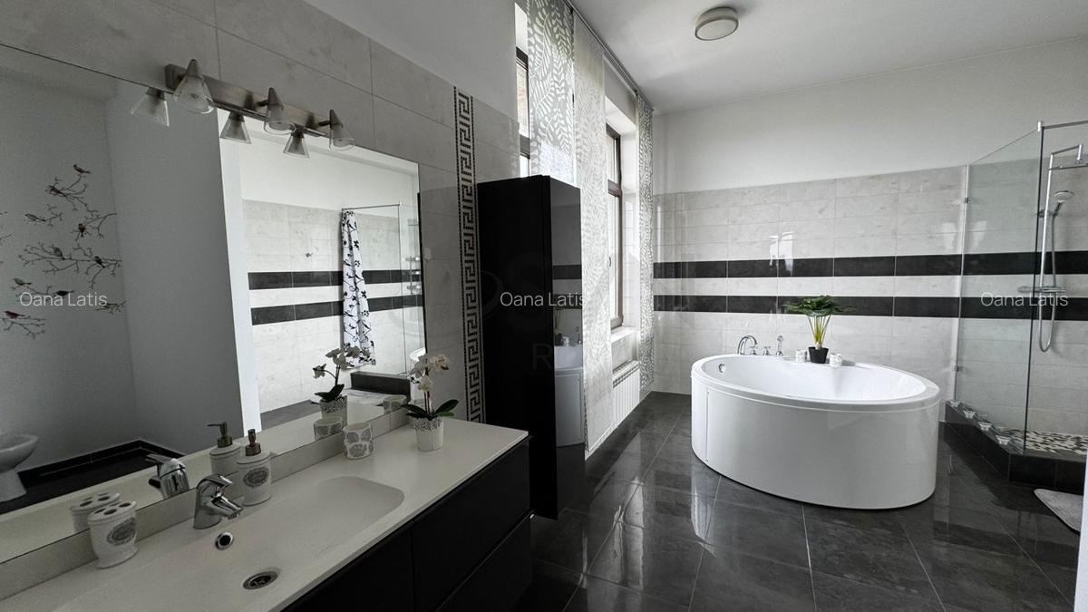 REA1024143 Penthouse spectaculos cu terasa de 360 mp si vedere spre padure l de - 13
