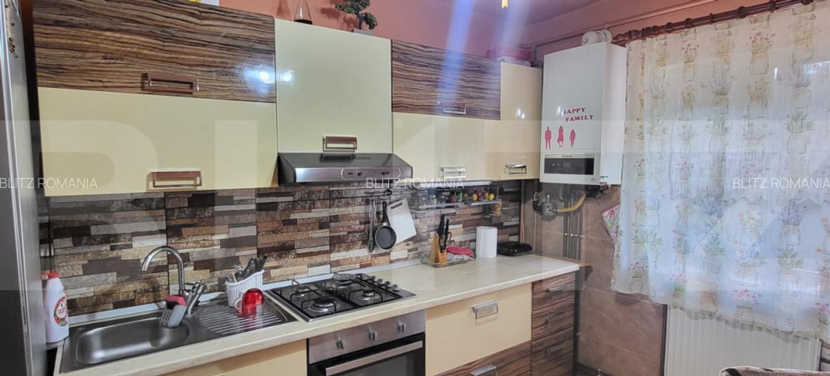 Apartament cu 3 camere in zona Soarelui - 18