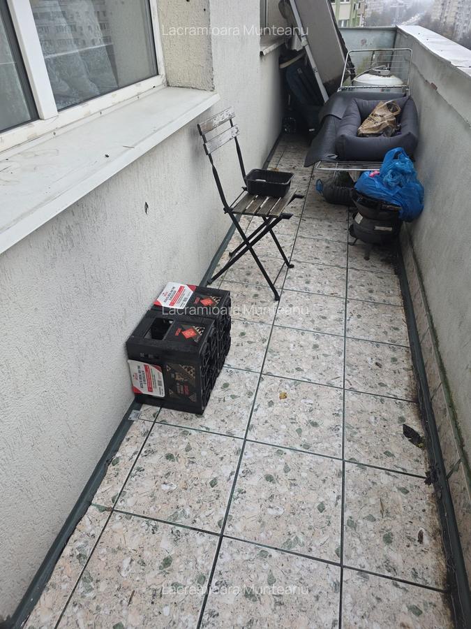 Iancului , 2 minute metrou - 19