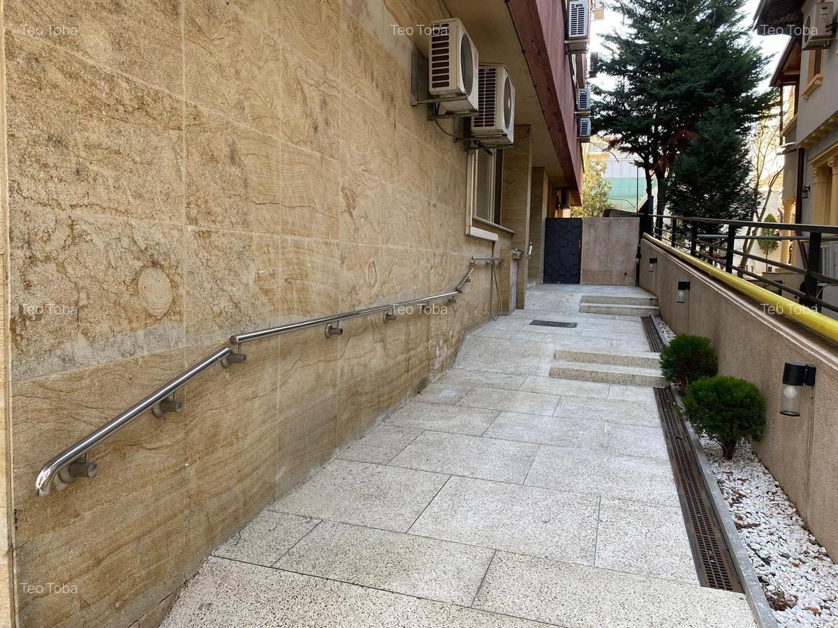 Inchiriere spatiu comercial P+1  230mp curte terasa ideal investitie Aviatorilor - 19