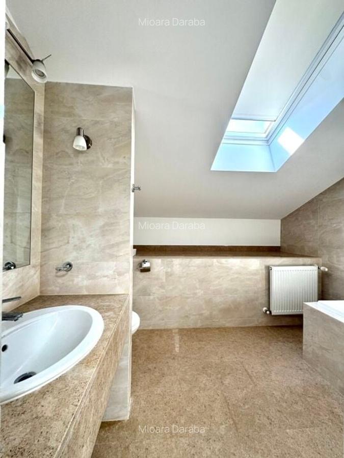 Villa with swimming pool, Oxford Gardens residential complex, Pipera area - 25