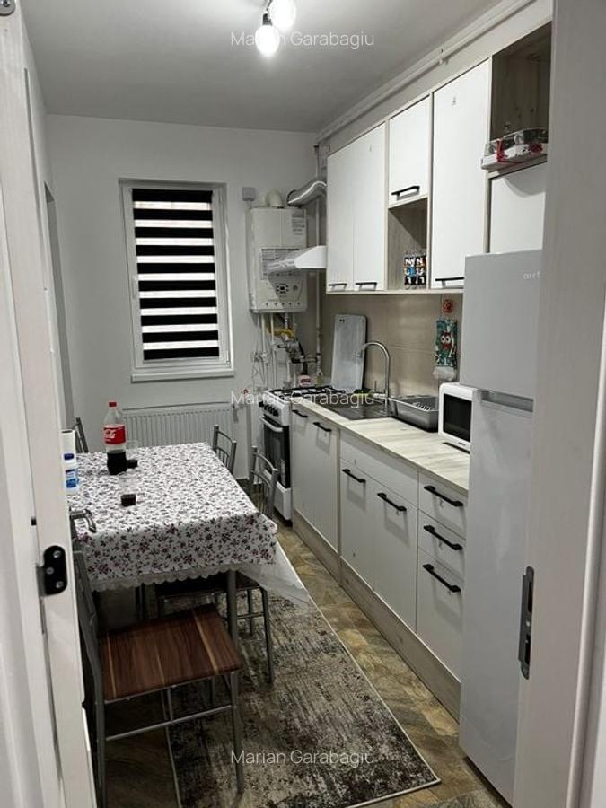 De inchiriat 2 camere Militari Residence - 7