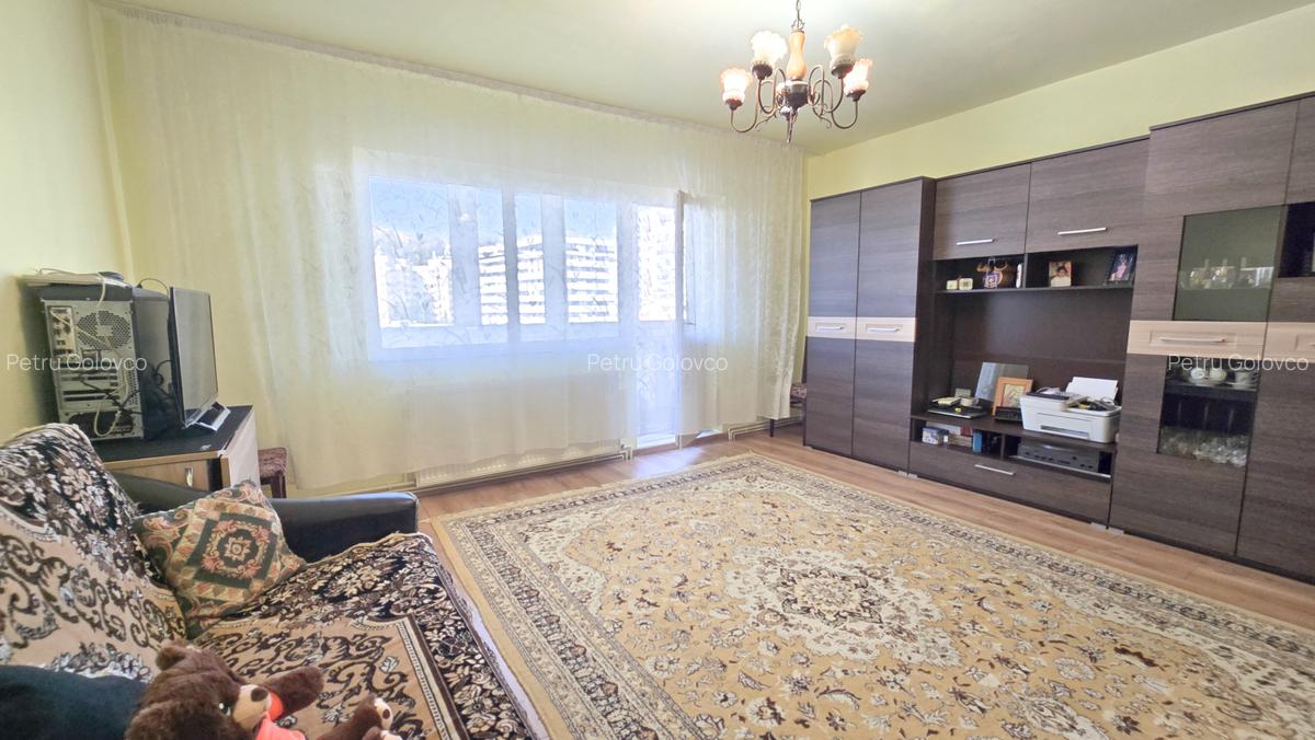 Apartament 3 Camere Suprafață Generoasă - 4 Apartament 3 Camere Suprafață Generoasă - 4