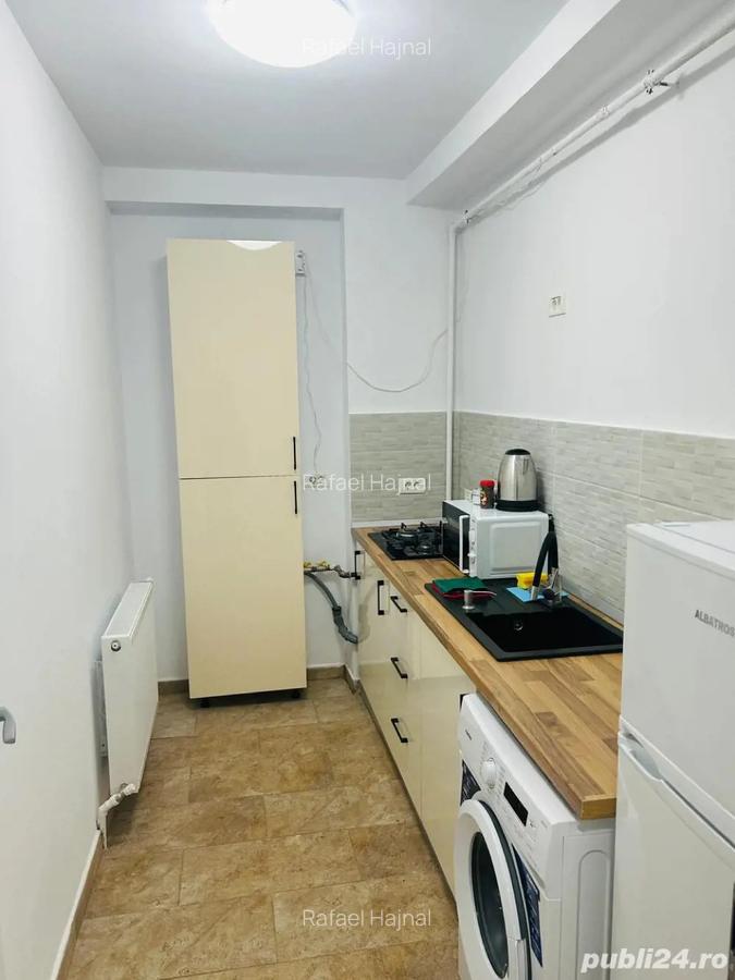 Inchiriez apartament la curte - 5