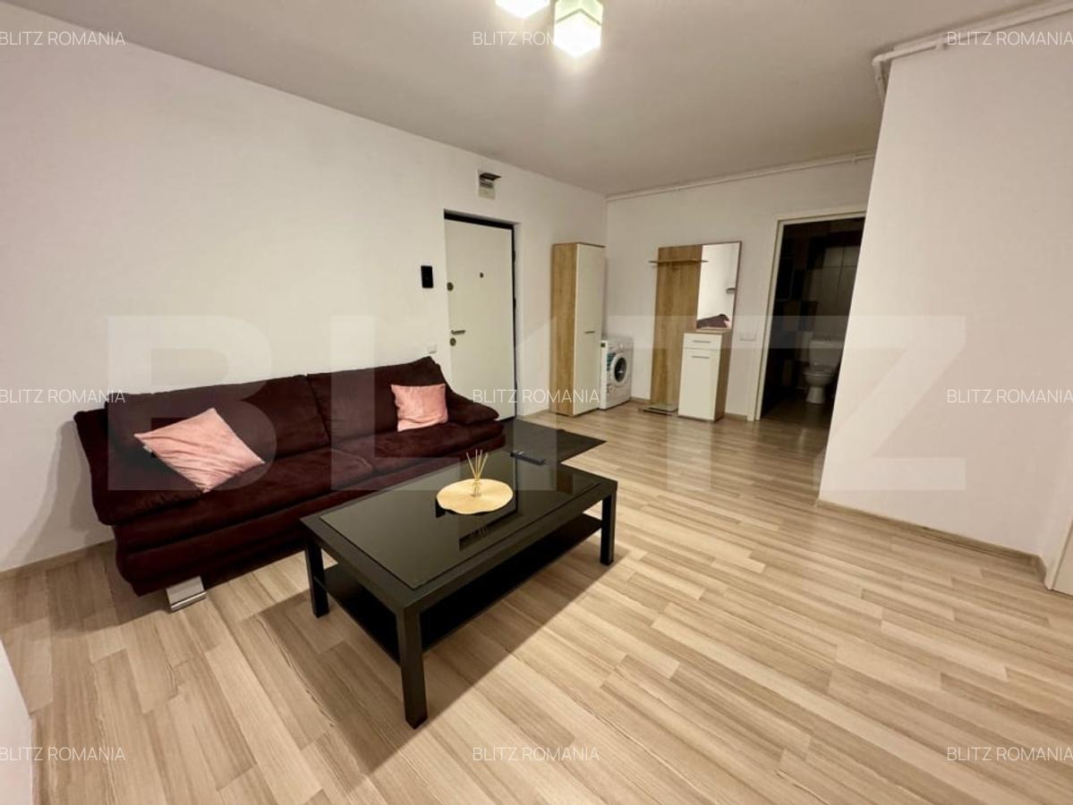 Apartament 3 camere, 55 mp - zona FSEGA - 1