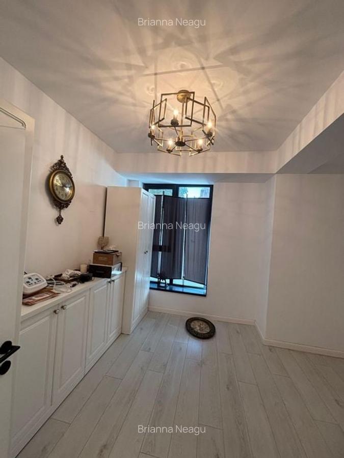 Vila de inchiriere, 6 camere // Zona Tei - 10