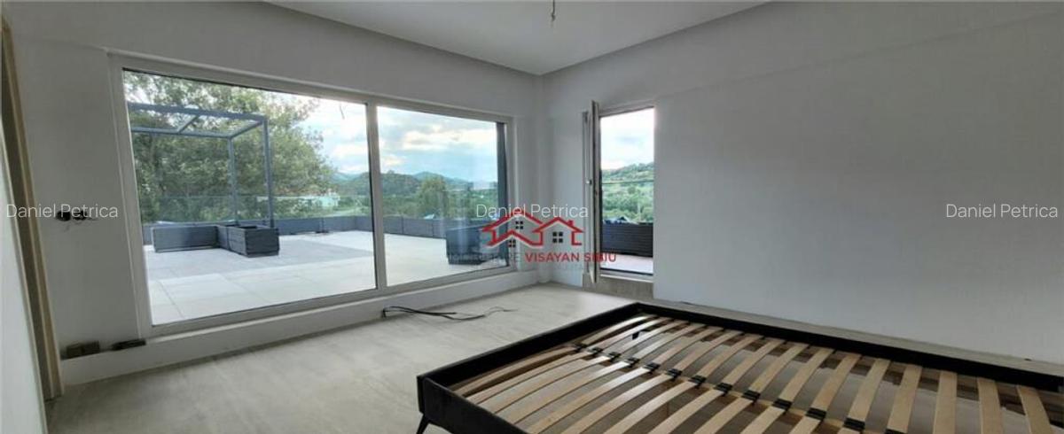 Imobil de lux,piscina,garaj,Cisnadie,la 10 km de SB,comision - 12