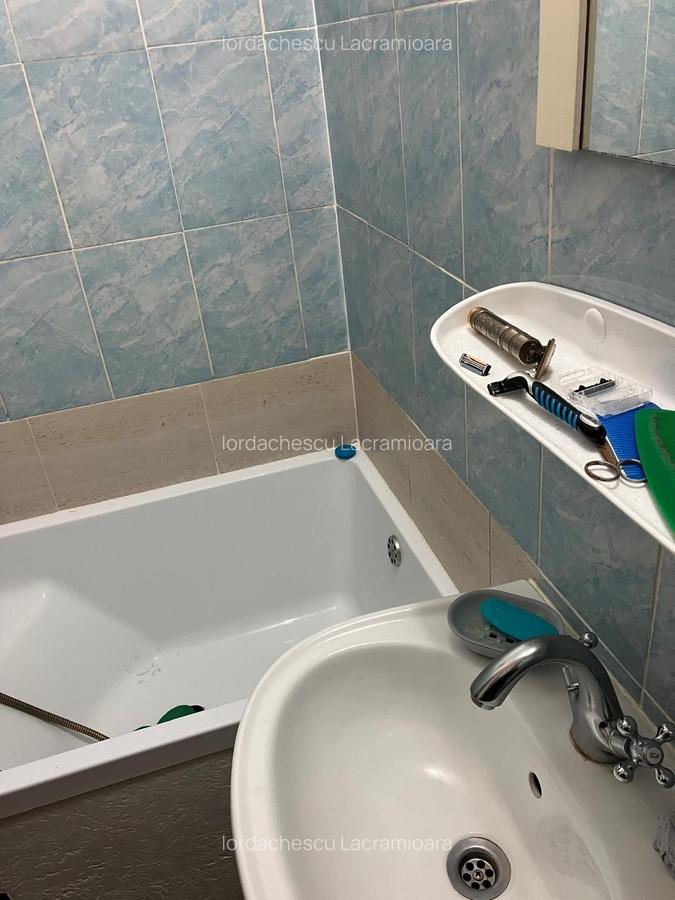 Garsonieră semidecomandată în Tractorul - 3
