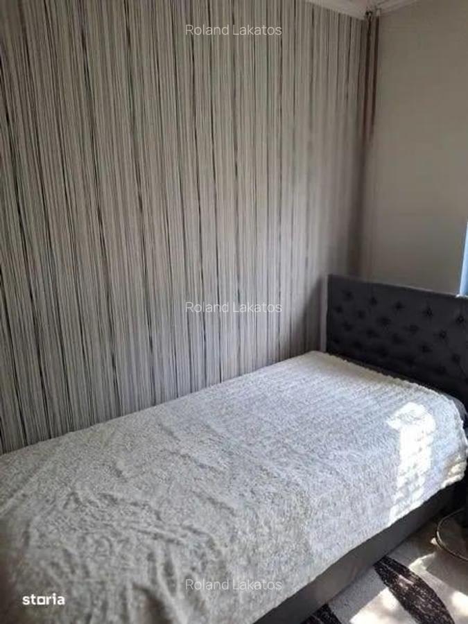 Apartament cu 4 camere semidecomandat în Nufărul - 5