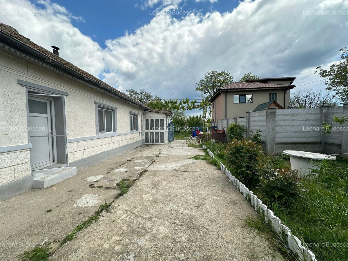 EXCLUSIVITATE! Casa 3 camere - Mihail Kogalniceanu - 49.000 euro(Cod E8+E10) - 2