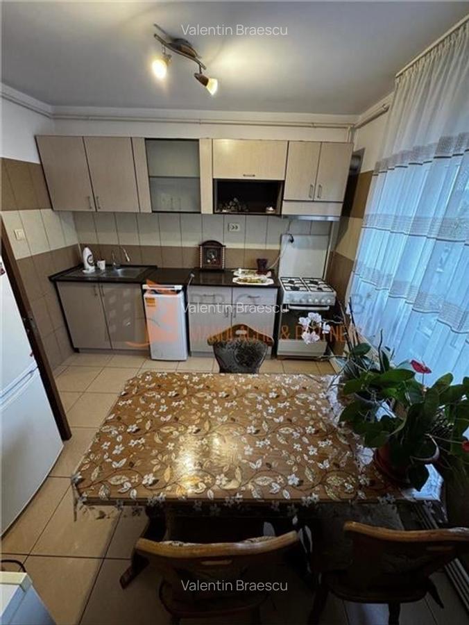 Apartament cu 2 camere  decomandat cf 1 zona Unirii Nord - 4