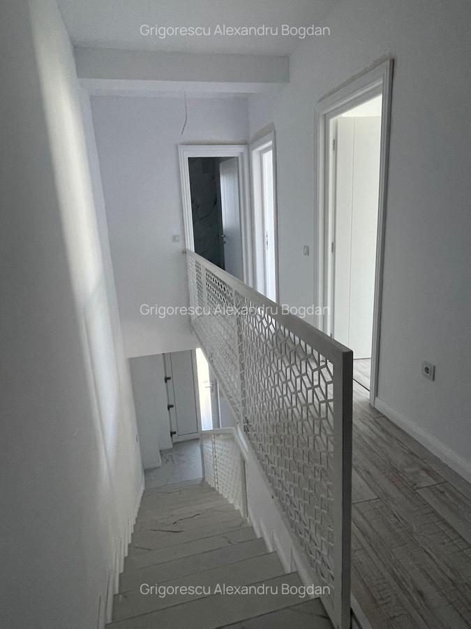 Casă cu 4 camere în Central - 10